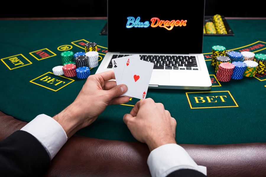 Play The Best Online Poker Tournaments and Win Fantastic Rewards